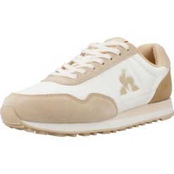 Kapcie LE COQ SPORTIF ASTRA_2 Jasnobrązowy. Brązowe kapcie Le Coq Sportif, bez wzorów, z materiału. Za 331.50 zł.