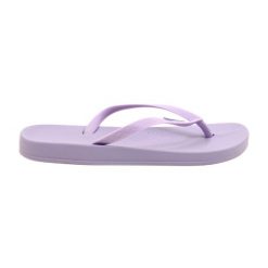 Klapki japonki damskie Ipanema 82591 AG370 Lilac fioletowe. Fioletowe klapki bez wzorów, z gumy, eleganckie, bez obcasa, bez zapięcia. Za 38.47 zł.