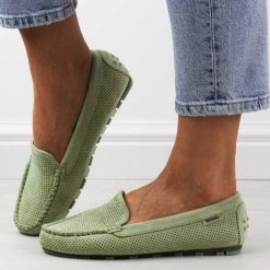 Zielone ażurowe zamszowe mokasyny damskie Potocki 09301. Zielone mokasyny POTOCKI, w ażurowe wzory, z zamszu. Za 149.00 zł.