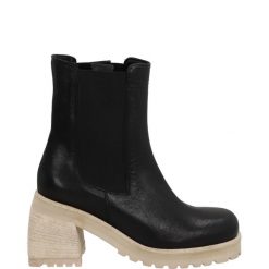 BOTKI DAMSKIE SP161 MATRI NERO. Botki Venezia, bez wzorów, ze skóry, bez obcasa, bez zapięcia. Za 389.00 zł.