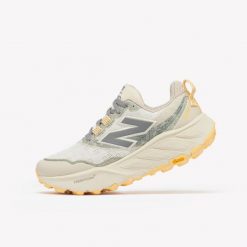Buty do biegania w terenie damskie New Balance Fresh Foam X Hierro V9. Buty do biegania New Balance, bez wzorów, bez zapięcia, do biegania. Za 669.99 zł.