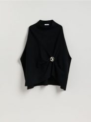 Sweter ponczo - czarny. Czarne swetry Reserved, l, bez wzorów, z dzianiny, bez ramiączek. Za 199.99 zł.