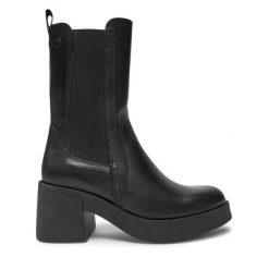 Botki Tamaris. Czarne botki Tamaris, bez wzorów, bez obcasa, na słupku, bez zapięcia. Za 249.99 zł.