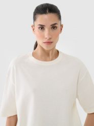 4F T-shirt regular z waflowej dzianiny damski - biały XS. Białe t-shirty 4f, xs, bez wzorów, z bawełny, klasyczne, bez kołnierzyka, bez ramiączek. W wyprzedaży za 49.99 zł.
