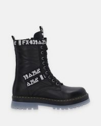 CZARNE WORKERY Z NASZYWKAMI 23626 BLACK. Czarne botki Venezia, z aplikacjami, ze skóry, bez obcasa, bez zapięcia. Za 239.00 zł.