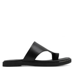 Klapki Lasocki. Czarne klapki Lasocki, bez wzorów, bez obcasa, bez zapięcia. Za 159.99 zł.