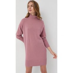 Marella sukienka z domieszką wełny kolor różowy mini prosta. Czerwone sukienki Marella, na co dzień, m, bez wzorów, z dzianiny, bez kołnierzyka, bez ramiączek, mini, proste. Za 1,059.90 zł.