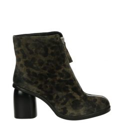 ZIELONE BOTKI Z MOTYWEM ZWIERZĘCYM 4755 NAIRO KAKI. Zielone botki Venezia, bez wzorów, ze skóry, bez obcasa, bez zapięcia. Za 289.00 zł.