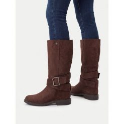 Kozaki Beverly Hills Polo Club. Brązowe kozaki Beverly Hills Polo Club, bez wzorów, bez obcasa, na płaskiej podeszwie, bez zapięcia. Za 349.99 zł.