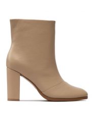 Simple Botki SL-44-02-000112 Beżowy. Brązowe botki Simple, bez wzorów, ze skóry, bez obcasa, na słupku, bez zapięcia. Za 219.99 zł.