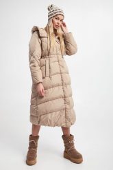 Płaszcz puchowy Zebio WEEKEND MAX MARA. Brązowe płaszcze Weekend Max Mara, bez wzorów, z puchu. W wyprzedaży za 2,631.20 zł.