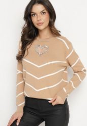 Ciemnobeżowy Sweter z Wiskozą w Geometryczny Wzór z Wycięciem w Kształcie Serca z Cyrkoniami Temilime. Brązowe swetry Born2be, m, bez wzorów, z jeansu, biznesowe, bez ramiączek. W wyprzedaży za 84.99 zł.