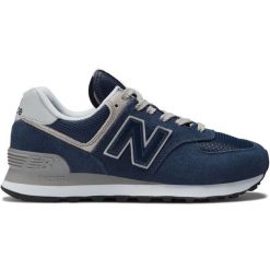 Buty New Balance WL574EVN niebieskie. Niebieskie buty treningowe bez wzorów, z gumy, bez zapięcia. Za 632.54 zł.