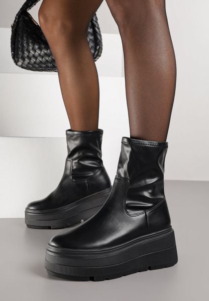 Czarne Botki Vices w Stylu Tech Gothic na Platformie Niorna. Czarne botki Renee, bez wzorów, z koronki, bez obcasa, na platformie, bez zapięcia. Za 139.99 zł.