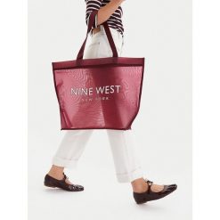 Torebka Nine West. Czerwone torebki klasyczne Nine West, bez wzorów, bez dodatków. Za 79.99 zł.