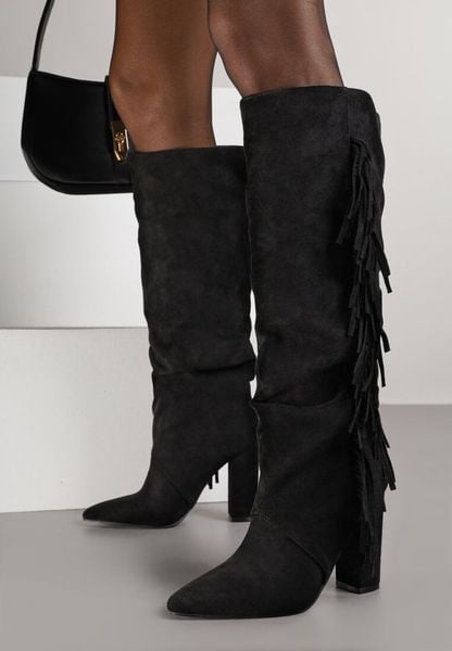 Czarne Kozaki Kowbojki na Obcasie Ozdobione Frędzlami Badorra. Czarne kozaki Born2be, bez wzorów, z jeansu, eleganckie, bez obcasa, na obcasie, bez zapięcia. Za 199.99 zł.