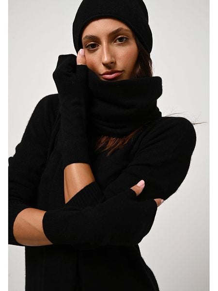 AUTHENTIC CASHMERE Kaszmirowy szal "Vaymont" w kolorze czarnym - 200 x 30 cm rozmiar: onesize. Czarne rękawiczki AUTHENTIC CASHMERE, bez wzorów, z kaszmiru. Za 260.99 zł.