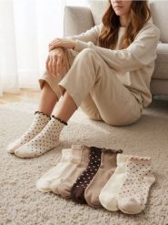 Skarpety 7 pack - wielobarwny. Skarpetki Sinsay, bez wzorów. Za 19.99 zł.