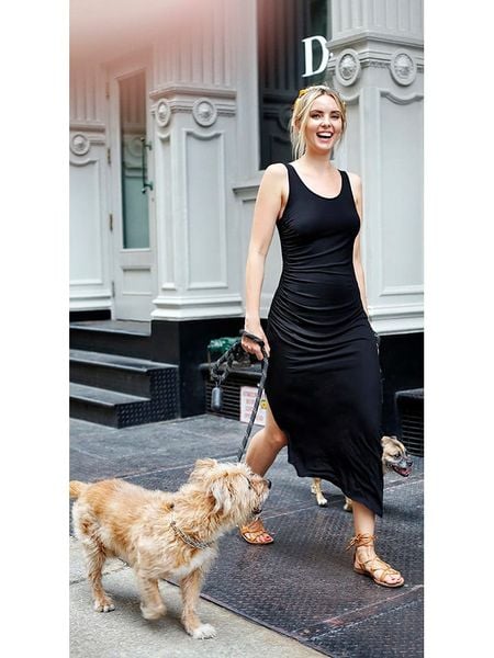 Milan Kiss Sukienka w kolorze czarnym rozmiar: M. Czarne sukienki Milan Kiss, m, bez wzorów, bez kołnierzyka, bez ramiączek, maxi. Za 114.17 zł.