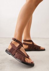 Brązowe Sandały w Stylu Rzymianek z Frędzlami Lysoph. Brązowe sandały Born2be, bez wzorów, z jeansu, boho, bez obcasa, na płaskiej podeszwie, bez zapięcia. Za 109.99 zł.