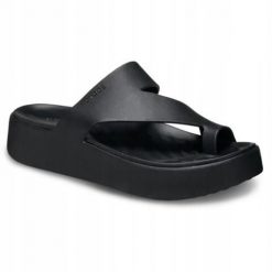 Klapki Dla Dorosłych Crocs Getaway Platform Toe Loop. Czarne klapki Crocs, bez wzorów, z materiału, bez obcasa, bez zapięcia. Za 199.99 zł.