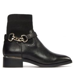 Botki Aldo. Czarne botki Aldo, bez wzorów, bez obcasa, na płaskiej podeszwie, bez zapięcia. Za 319.99 zł.