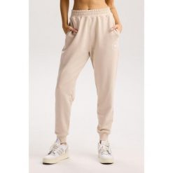 Damskie spodnie dresowe Rough Radical Cotton Active Joggers. Brązowe spodnie dresowe ROUGH RADICAL, bez wzorów, z dresówki, na fitness i siłownię. W wyprzedaży za 144.42 zł.