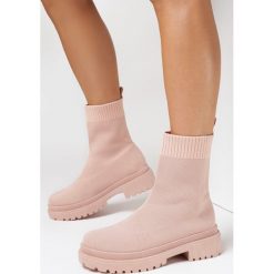 Różowe Botki z Elastyczną Cholewką Iolaea. Czerwone botki Born2be, bez wzorów, z materiału, eleganckie, przed kostkę, bez obcasa, na płaskiej podeszwie, bez zapięcia. W wyprzedaży za 111.99 zł.