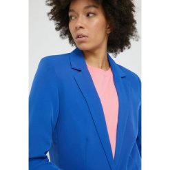 Pieces marynarka niezapinana gładka. Niebieskie marynarki i żakiety Pieces, l, bez wzorów, z tkaniny, klasyczne, bez ramiączek. W wyprzedaży za 164.99 zł.