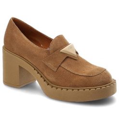 Półbuty damskie Lamanti, cholewka z naturalnej skóry zamszowej z paskiem na podbiciu i metalowym detalem, beż, 931‑226. Brązowe półbuty wsuwane LAMANTI, bez wzorów, ze skóry, bez obcasa, na słupku. Za 305.99 zł.