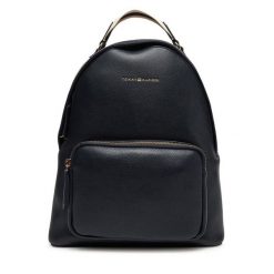 Plecak Tommy Hilfiger. Niebieskie plecaki Tommy Hilfiger, bez wzorów, bez dodatków. Za 649.99 zł.