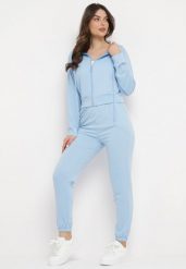 Jasnoniebieski 2-Częściowy Komplet Dresowy z Krótką Bluzą z Kapturem i Luźnymi Spodniami Avifa. Niebieskie bluzy Born2be, m, bez wzorów, z dresówki, bez ramiączek, z kapturem. W wyprzedaży za 76.49 zł.