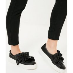 Missguided - Tenisówki. Trampki marki Sinsay. W wyprzedaży za 59.90 zł.