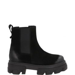 ZAMSZOWE BOTKI DORA CAMOS NERO. Botki Venezia, bez wzorów, ze skóry, bez obcasa, bez zapięcia. Za 319.00 zł.