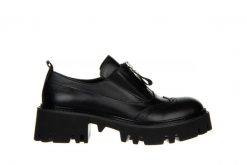 Półbuty Bayla-161 054 2894 03 Black 161383, Czarny, Skóra naturalna - 40. Czarne półbuty wsuwane Bayla, bez wzorów, z gumy, bez obcasa, na platformie. W wyprzedaży za 269.10 zł.