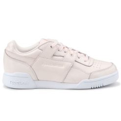 Buty Reebok W/O Lo Plus Iridescent W CM8951 różowe. Czerwone buty treningowe bez wzorów, z materiału, bez zapięcia. Za 613.11 zł.
