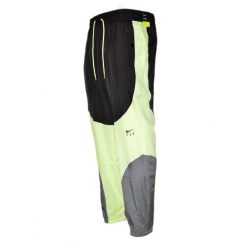 Spodnie Nike Swoosh Fly Pants Wmns Smoke. Czarne spodnie dresowe Nike, bez wzorów, z dresówki. Za 242.99 zł.