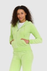 JUICY COUTURE Klasyczna welurowa rozpinana bluza dresowa damska robertson, Rozmiar L. Zielone bluzy Juicy Couture, l, bez wzorów, z dresówki, klasyczne, bez ramiączek, z kapturem. W wyprzedaży za 285.99 zł.