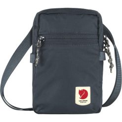 Saszetka Fjällräven High Coast Pocket. Niebieskie nerki i saszetki Fjällräven, bez wzorów, sportowe, bez dodatków. W wyprzedaży za 199.00 zł.