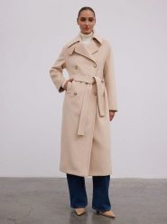 BGN Płaszcz przejściowy w kolorze beżowym rozmiar: 38. Brązowe płaszcze BGN, bez wzorów, z tkaniny, bez kaptura. Za 348.08 zł.