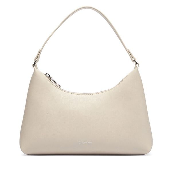 Torebka Calvin Klein. Białe torebki klasyczne Calvin Klein, bez wzorów, klasyczne, bez dodatków. Za 369.99 zł.