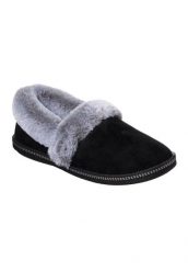 Kapcie damskie Skechers Cozy Campfire Team Toasty. Czarne kapcie Skechers, bez wzorów, z materiału. Za 139.99 zł.