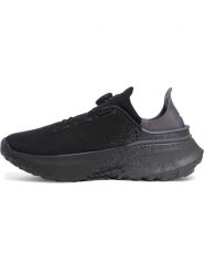 Under Armour Buty w kolorze czarno-szarym do biegania rozmiar: 42. Czarne buty do biegania Under Armour, bez wzorów, z materiału, bez zapięcia, do biegania. Za 379.99 zł.