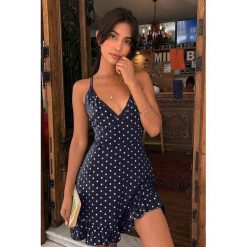 Sukienka KENZIE NAVY. Niebieskie sukienki Sukienka KENZIE NAVY, l, bez wzorów, bez kołnierzyka, bez ramiączek, mini. W wyprzedaży za 69.00 zł.