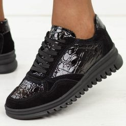 Czarne skórzane półbuty damskie Filippo Dp8103/26. Czarne półbuty wsuwane Filippo, na jesień, bez wzorów, z jeansu, eleganckie, z okrągłym noskiem, bez obcasa, na płaskiej podeszwie. Za 259.00 zł.