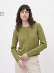 Klasyczny kardigan regular fit - zielony. Zielone swetry Sinsay, l, bez wzorów, klasyczne, bez ramiączek. Za 49.99 zł.