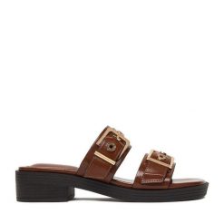 Klapki Beverly Hills Polo Club. Brązowe klapki Beverly Hills Polo Club, bez wzorów, bez obcasa, bez zapięcia. Za 179.99 zł.