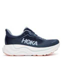 Buty do biegania Hoka. Niebieskie buty do biegania HOKA, bez wzorów, bez zapięcia, do biegania. Za 729.99 zł.