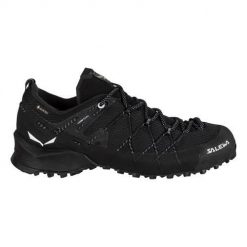 Buty trekkingowe damskie Salewa Wildfire 2 Gtx. Czarne buty trekkingowe Salewa, z materiału, bez zapięcia. Za 983.00 zł.