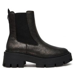 Sztyblety Tamaris. Brązowe botki Tamaris, bez wzorów, bez obcasa, na płaskiej podeszwie, bez zapięcia. Za 219.99 zł.